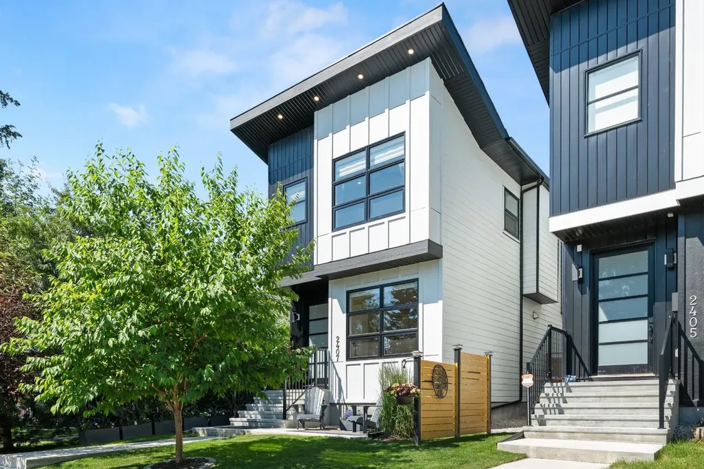 2407 33 Street SW Calgary AB T3E 2T3