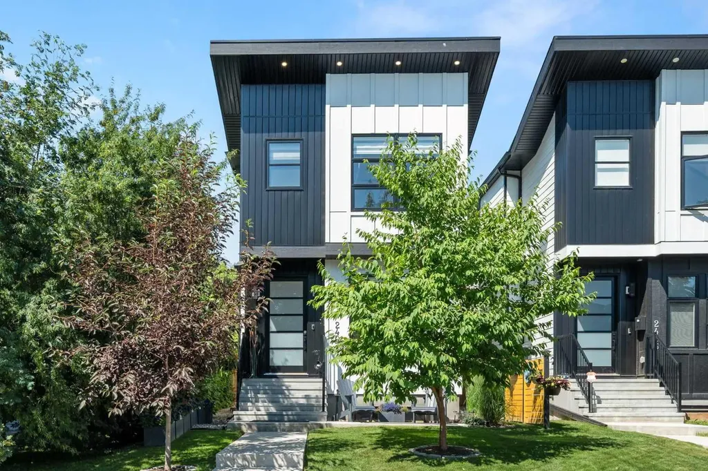 2407 33 Street SW Calgary AB T3E 2T3