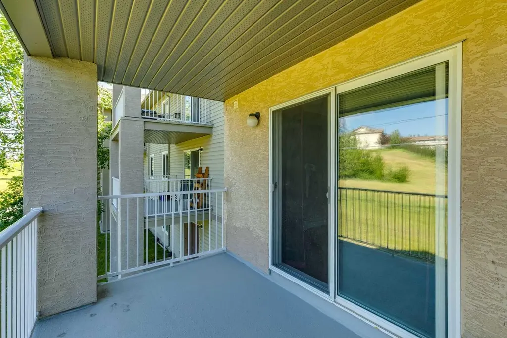 1000 Citadel Meadow Point NW Calgary AB T3G 5N5