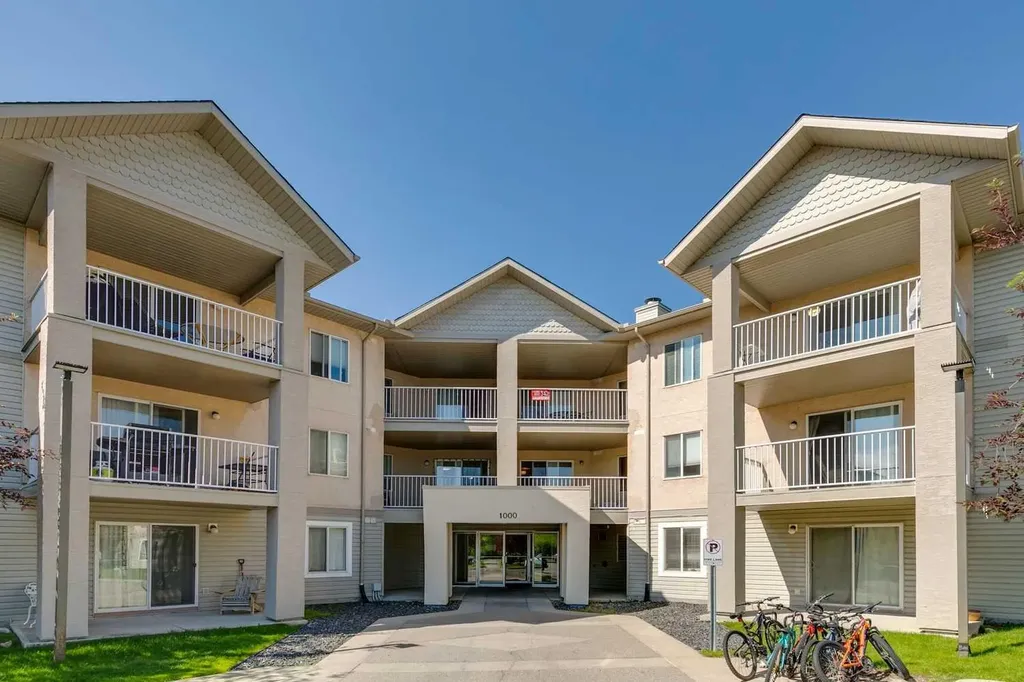 1000 Citadel Meadow Point NW Calgary AB T3G 5N5
