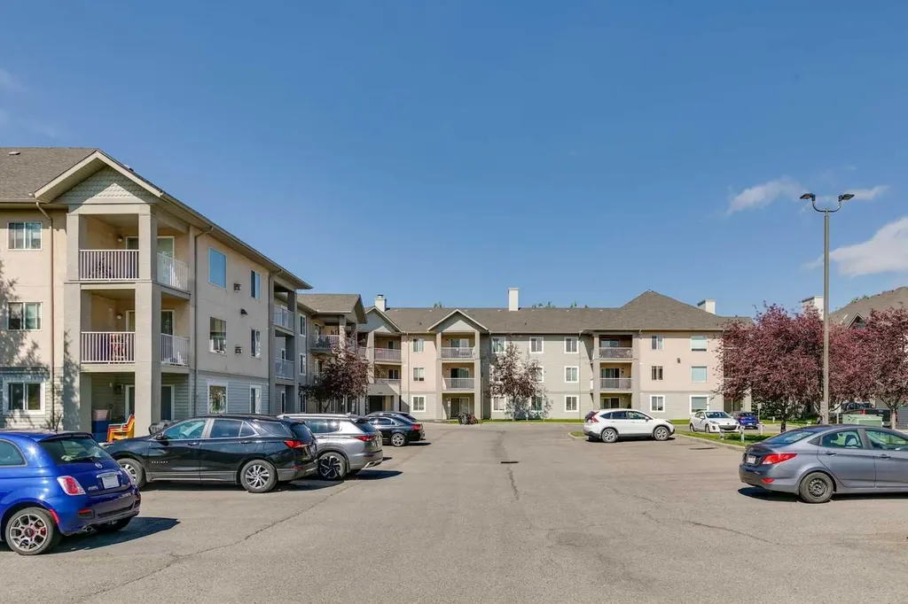 1000 Citadel Meadow Point NW Calgary AB T3G 5N5