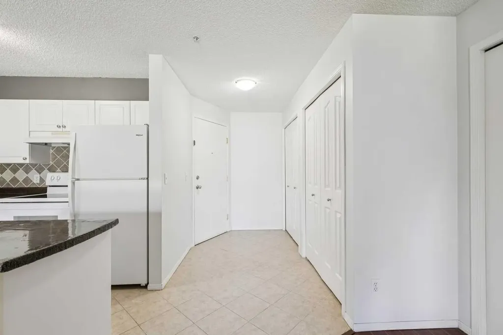 1000 Citadel Meadow Point NW Calgary AB T3G 5N5