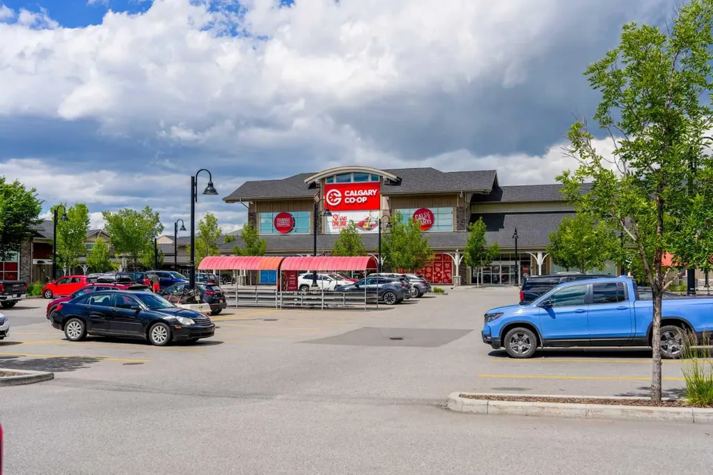 1750 Rangeview Drive SE Calgary AB T3S 0X3