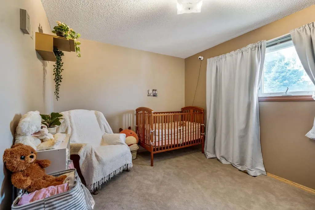 70 8 Avenue E Cardston AB T0K 0K0