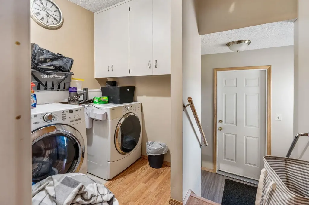 70 8 Avenue E Cardston AB T0K 0K0