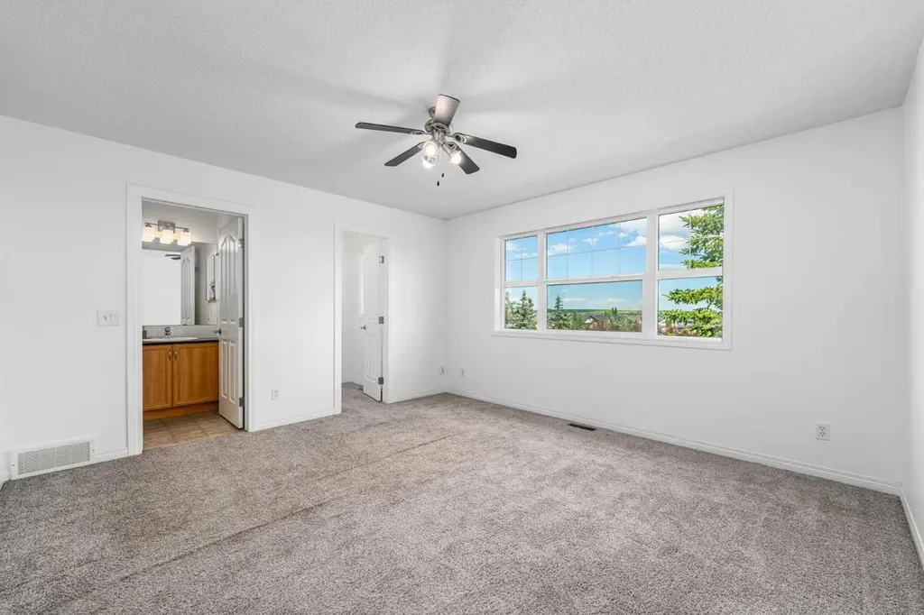 15 Panora Square NW Calgary AB T3K 0R8
