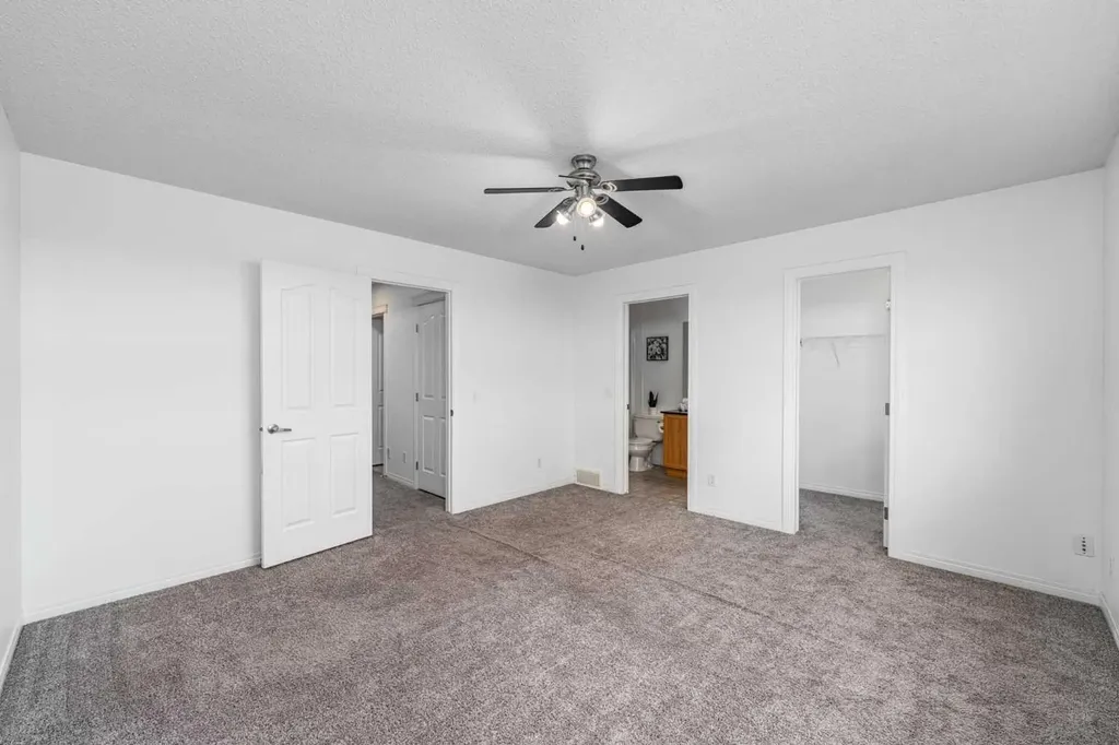 15 Panora Square NW Calgary AB T3K 0R8