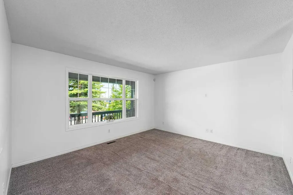 15 Panora Square NW Calgary AB T3K 0R8