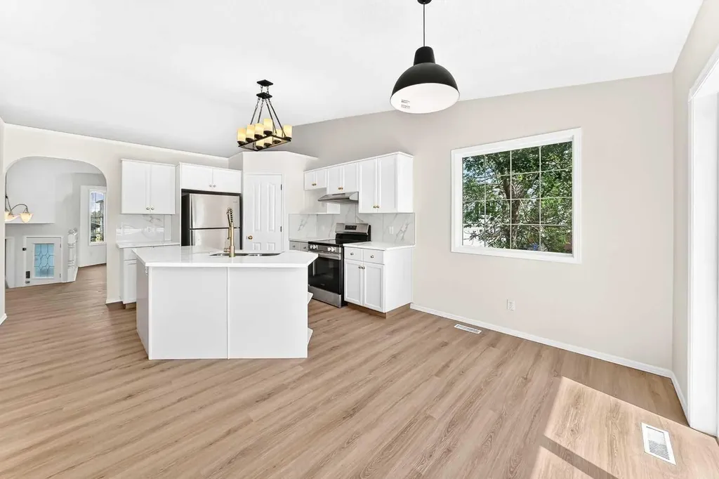 152 Harvest Park Terrace NE Calgary AB T3K 5W1