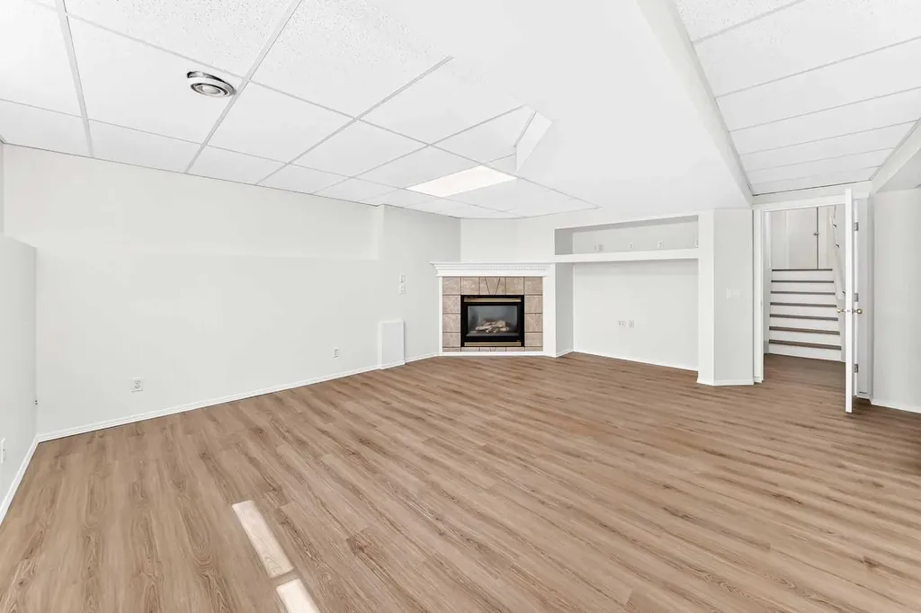 152 Harvest Park Terrace NE Calgary AB T3K 5W1