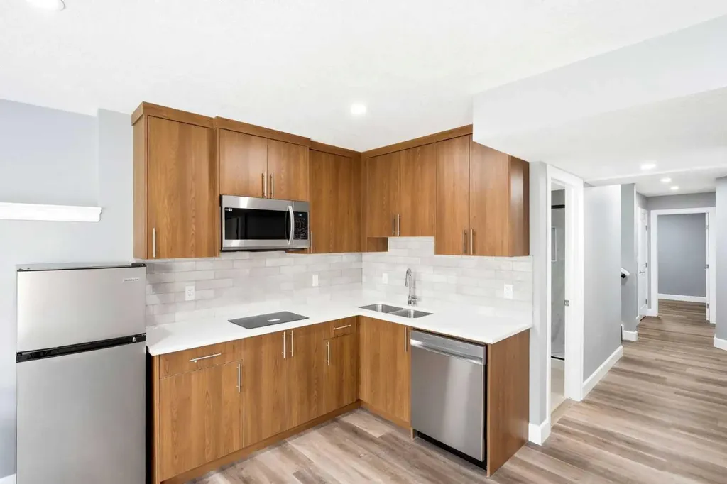 733 Windrow Manor SW Airdrie AB T4B 5H6