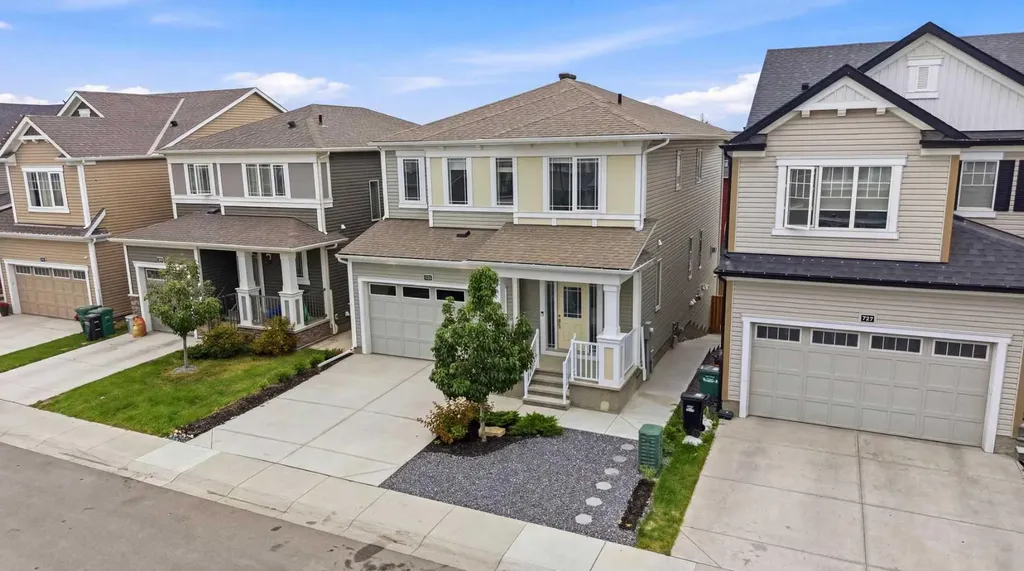 733 Windrow Manor SW Airdrie AB T4B 5H6