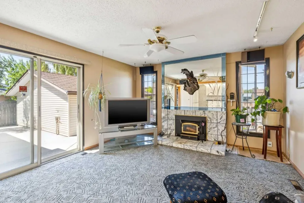 4819 Rundlewood Drive NE Calgary AB T1Y 1B2