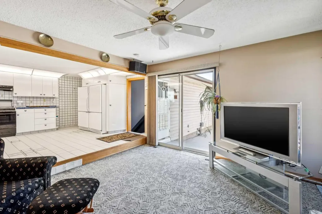 4819 Rundlewood Drive NE Calgary AB T1Y 1B2
