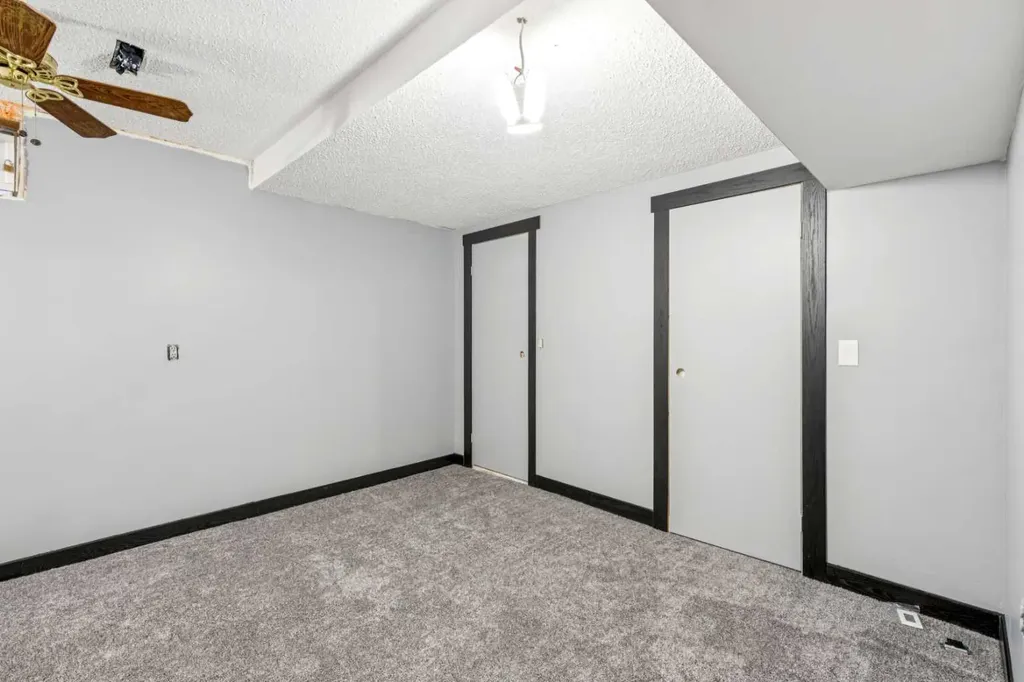 4819 Rundlewood Drive NE Calgary AB T1Y 1B2