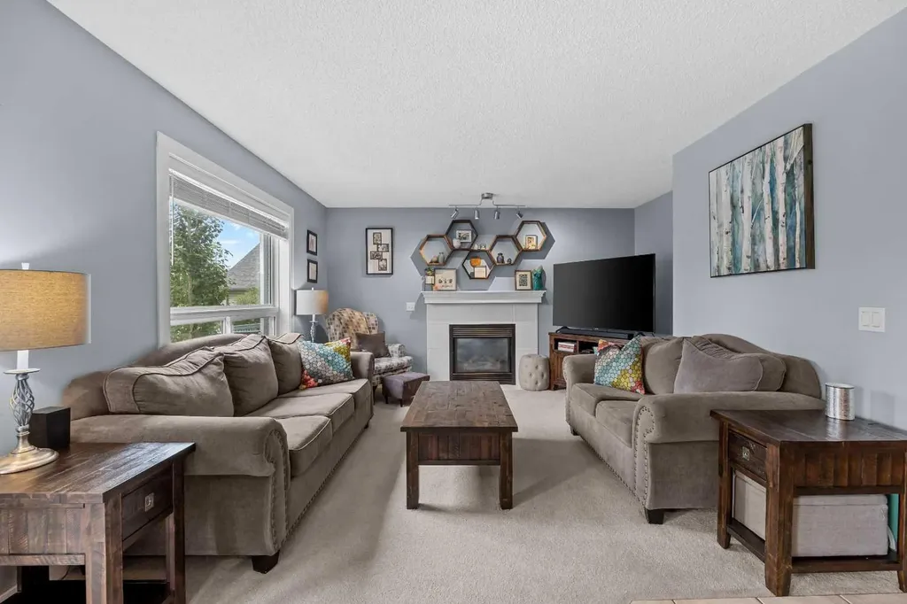 109 Hidden Valley Grove NW Calgary AB T3A 5W8