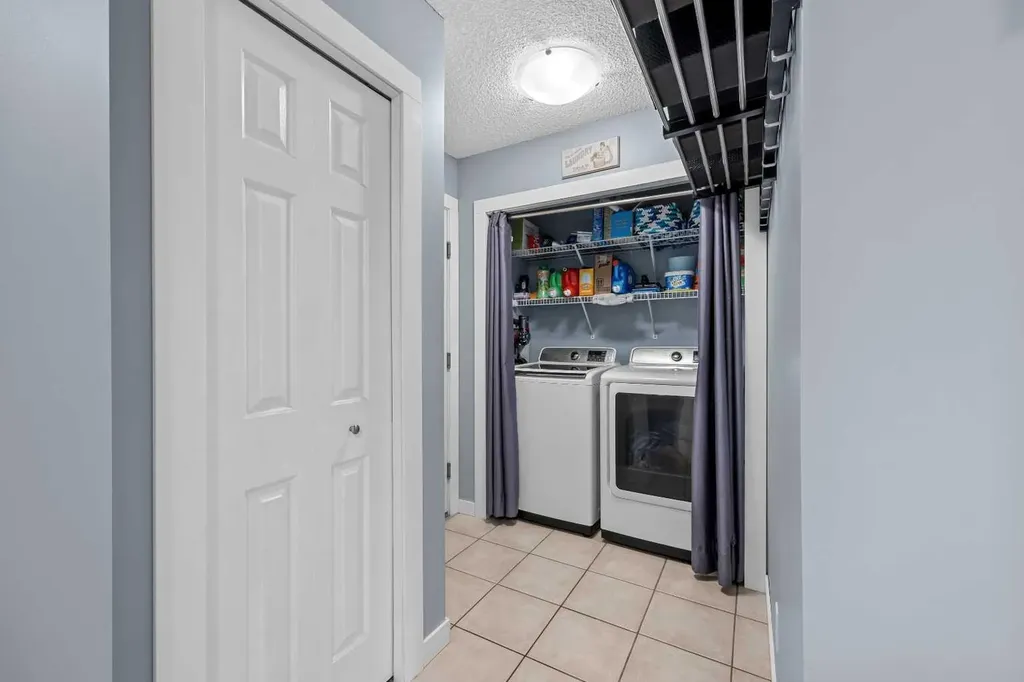 109 Hidden Valley Grove NW Calgary AB T3A 5W8