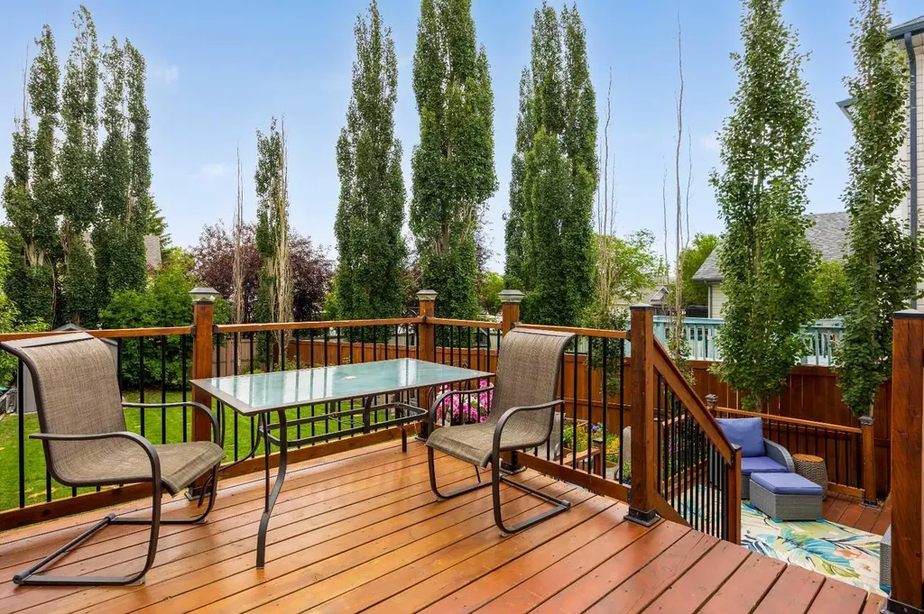 109 Hidden Valley Grove NW Calgary AB T3A 5W8