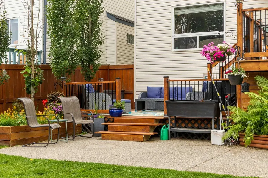 109 Hidden Valley Grove NW Calgary AB T3A 5W8