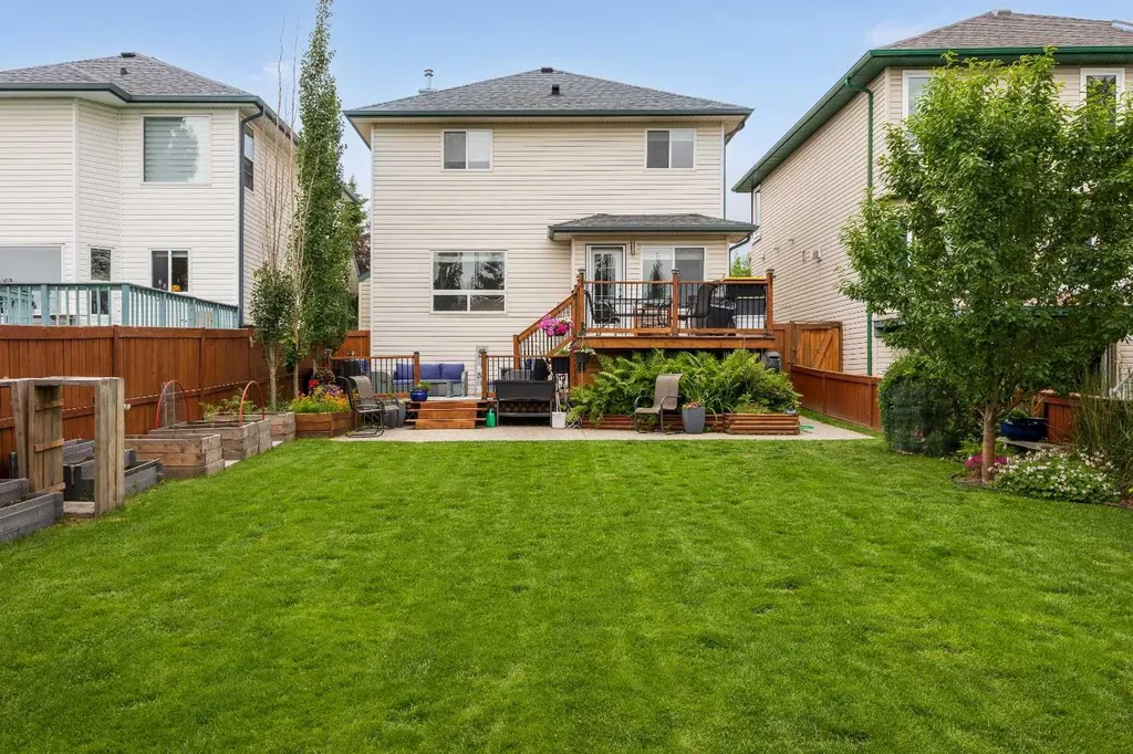 109 Hidden Valley Grove NW Calgary AB T3A 5W8