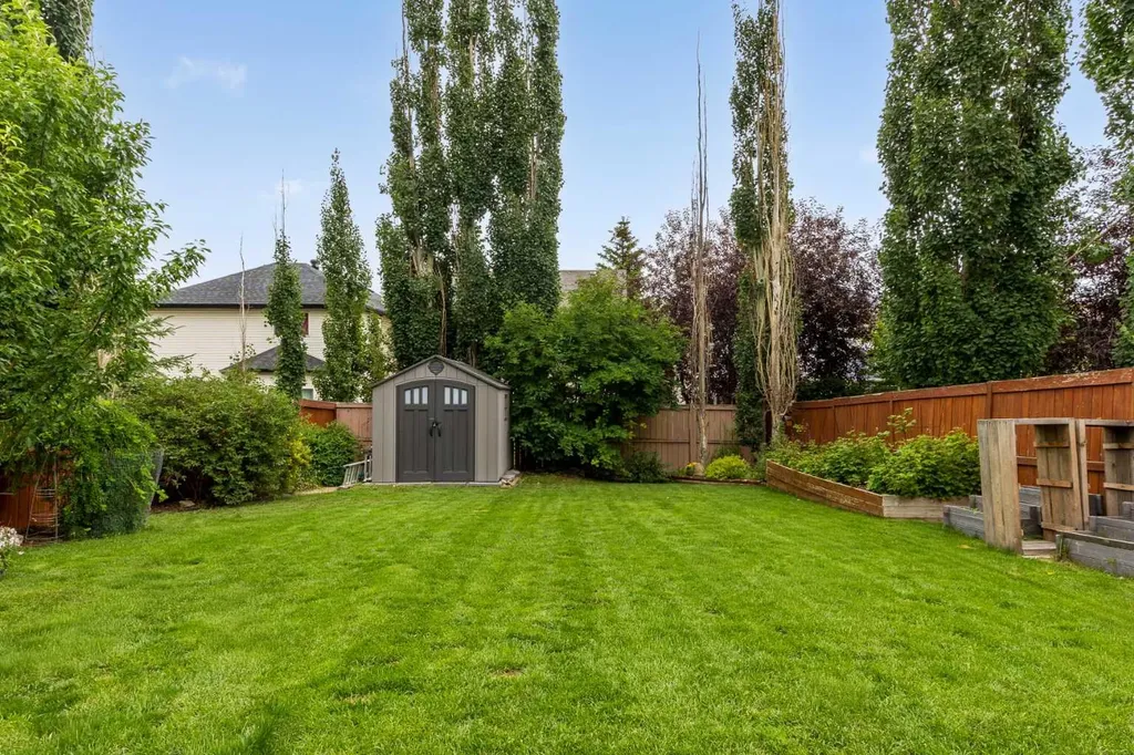 109 Hidden Valley Grove NW Calgary AB T3A 5W8