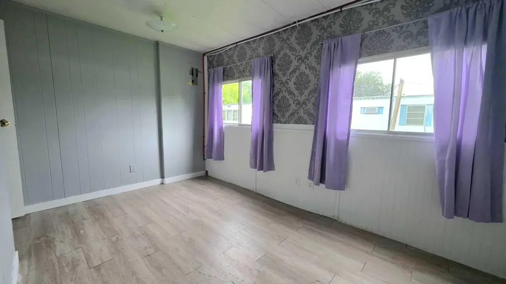 5249 51 Street Mayerthorpe AB T0E 1N0