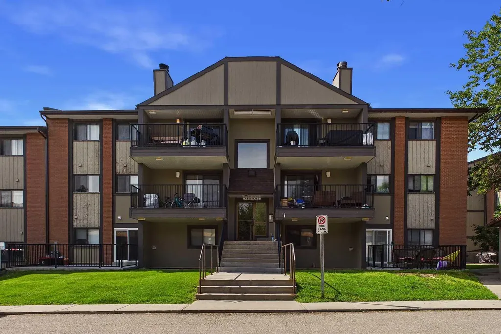 13045 6 Street SW Calgary AB T2W 5H1