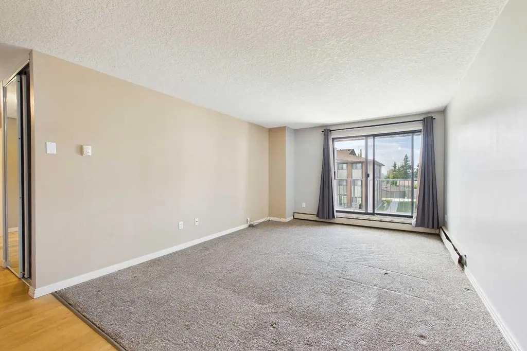 13045 6 Street SW Calgary AB T2W 5H1