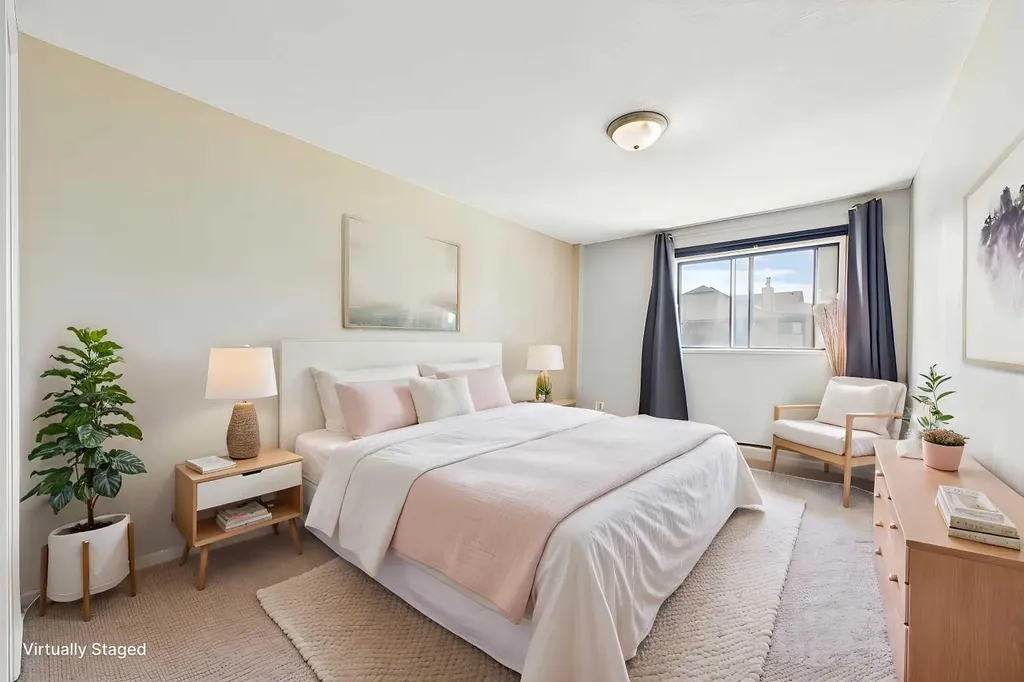 13045 6 Street SW Calgary AB T2W 5H1