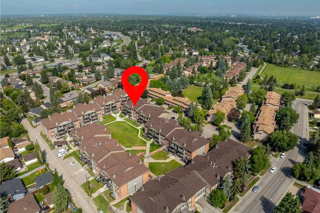 13045 6 Street SW Calgary AB T2W 5H1