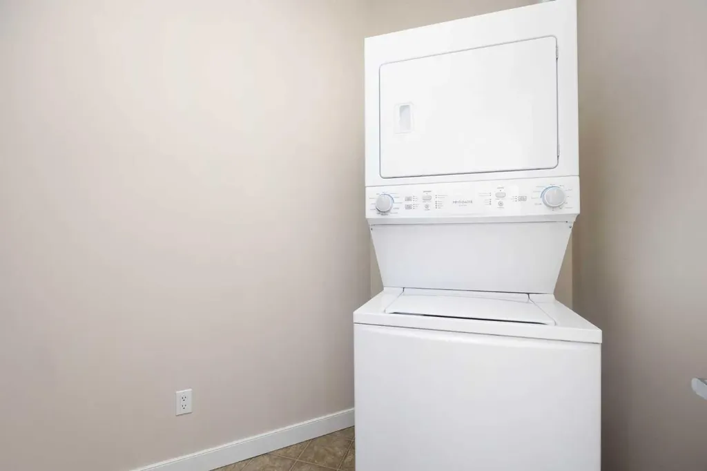 100 Denholm Gate Fort Mcmurray AB T9H 0B2