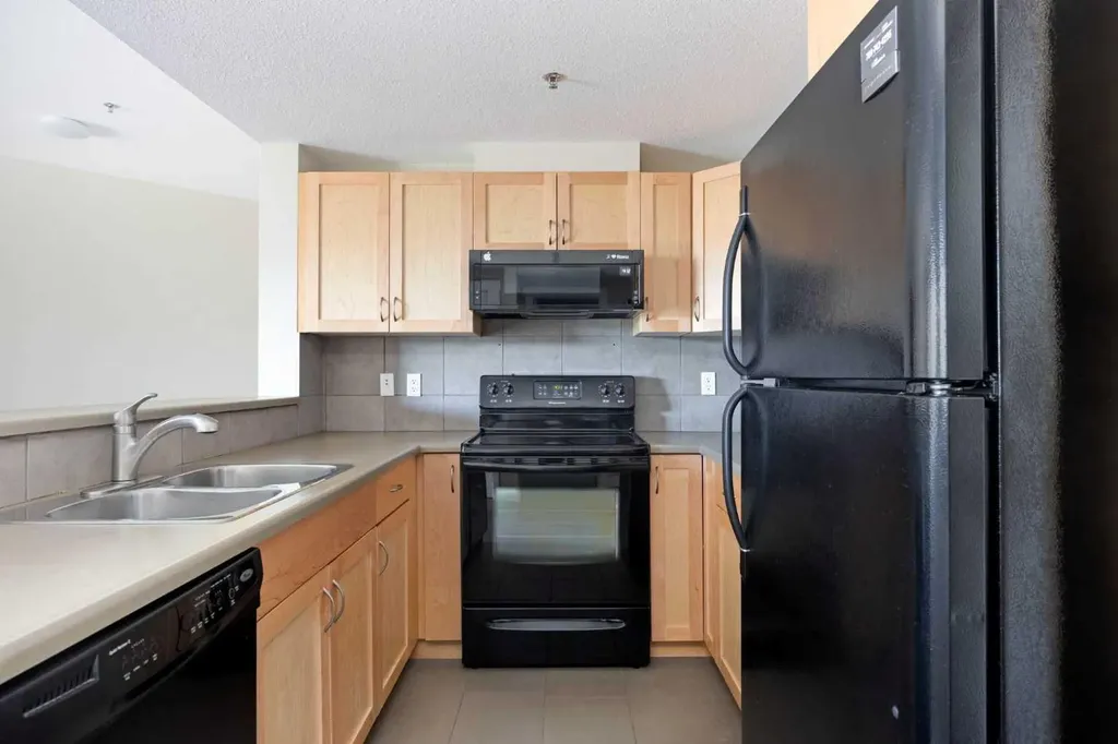 100 Denholm Gate Fort Mcmurray AB T9H 0B2