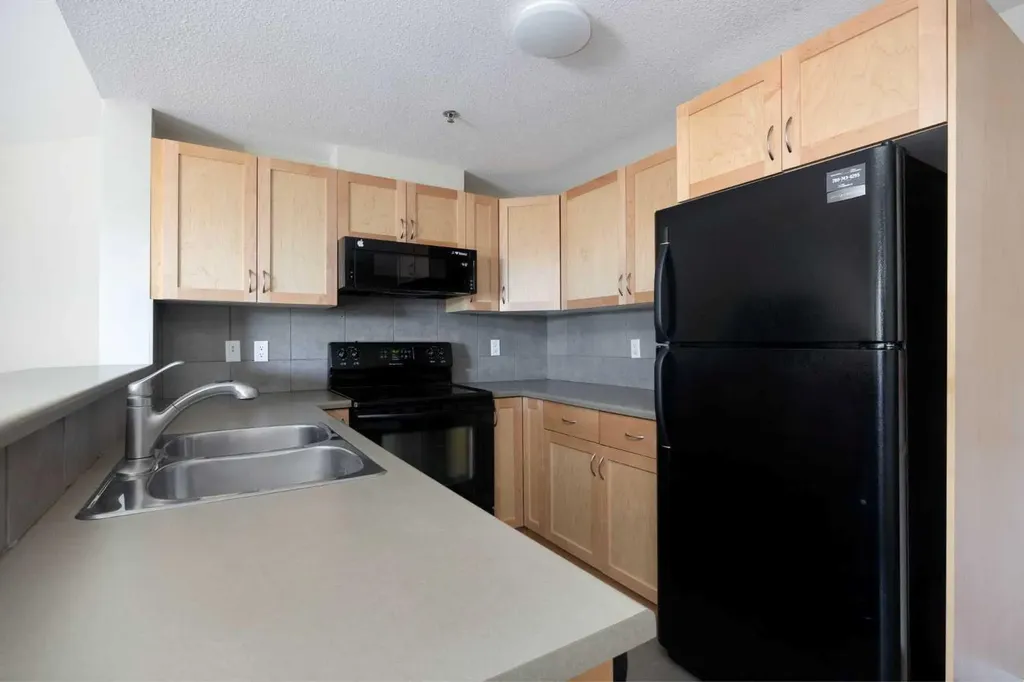 100 Denholm Gate Fort Mcmurray AB T9H 0B2