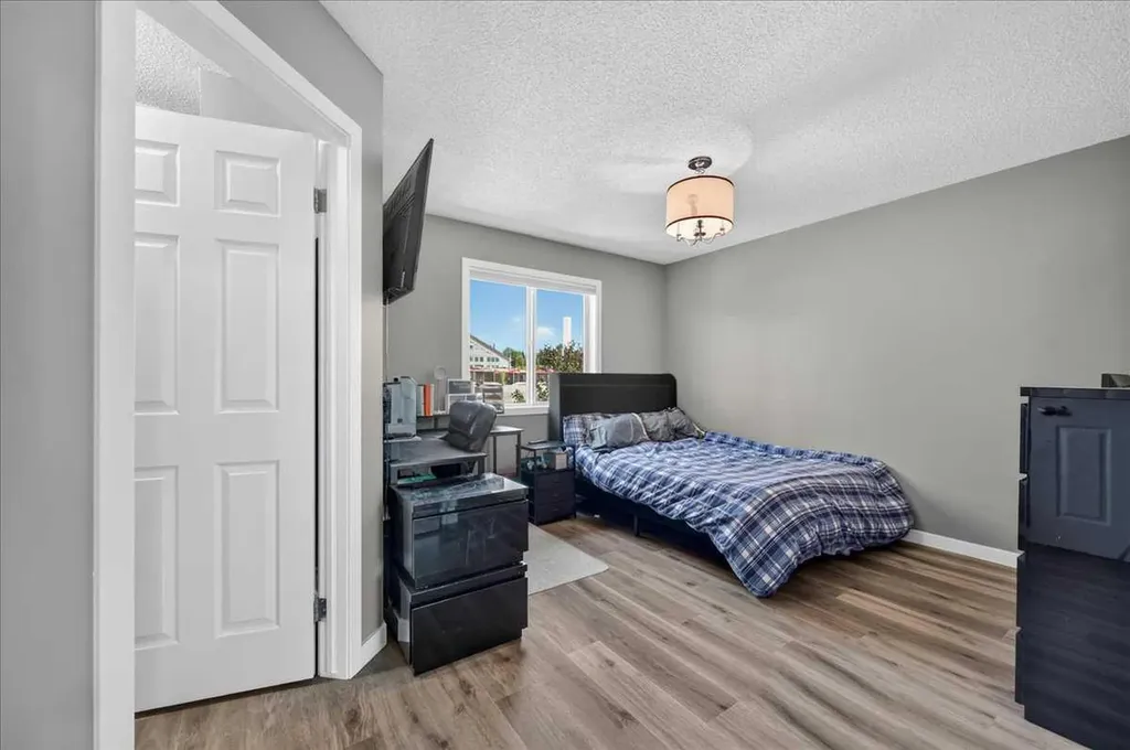 113 Tuscany Springs Gardens NW Calgary AB T3L 2R4