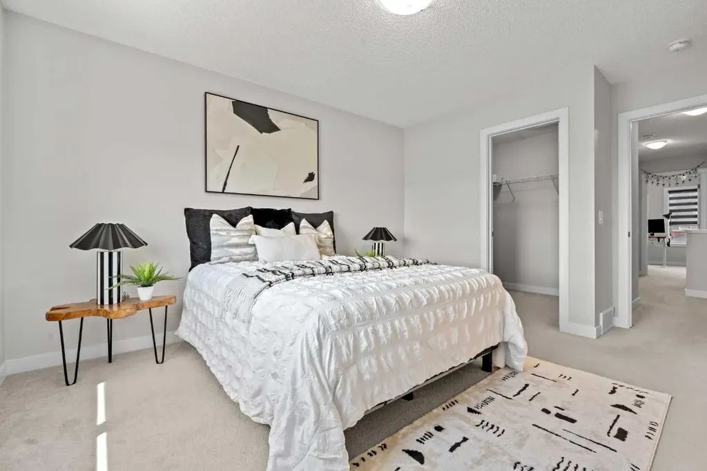 69 Carringvue Park NW Calgary AB T3P 1L1