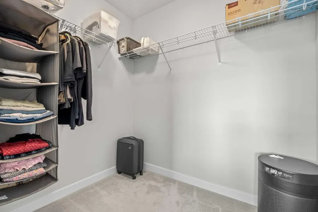 69 Carringvue Park NW Calgary AB T3P 1L1