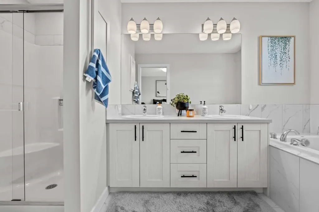 69 Carringvue Park NW Calgary AB T3P 1L1