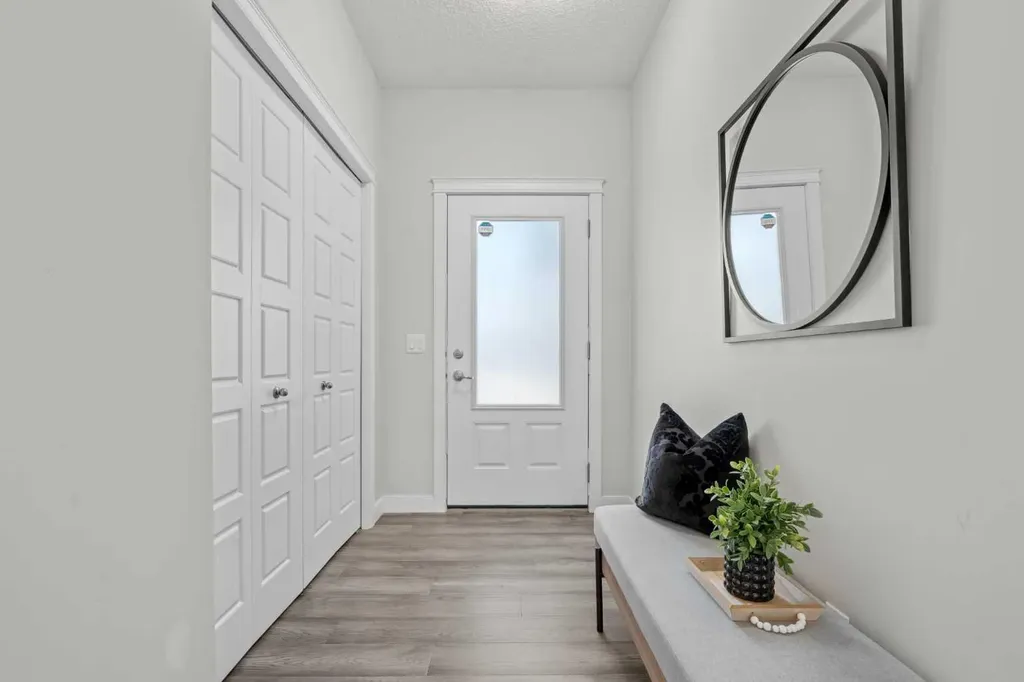 69 Carringvue Park NW Calgary AB T3P 1L1
