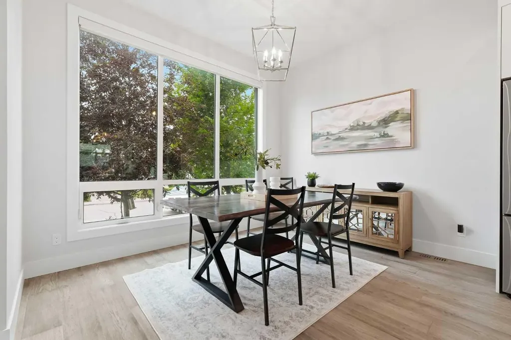 3138 44 Street SW Calgary AB T3E 3R6