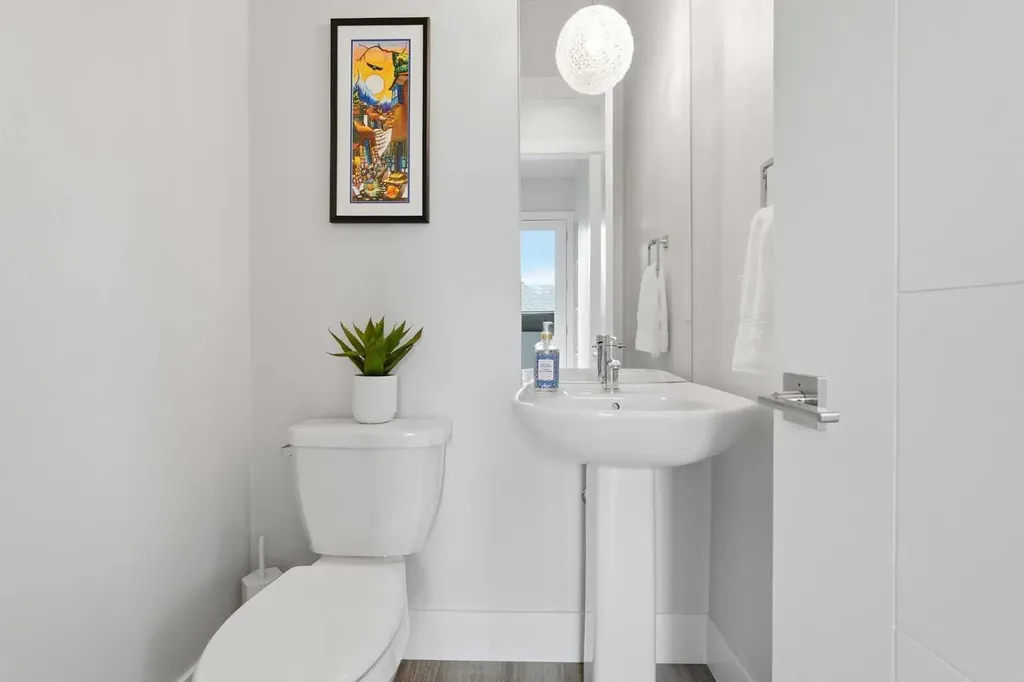 3138 44 Street SW Calgary AB T3E 3R6