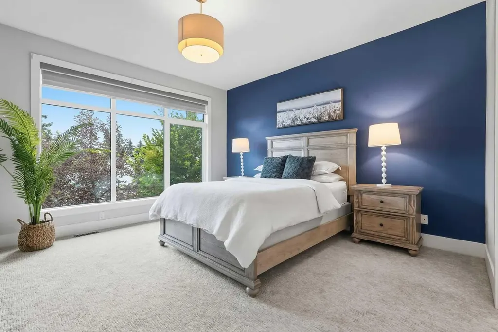 3138 44 Street SW Calgary AB T3E 3R6