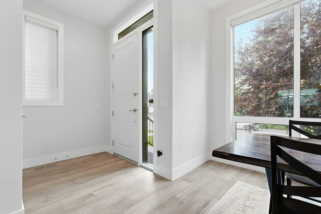 3138 44 Street SW Calgary AB T3E 3R6
