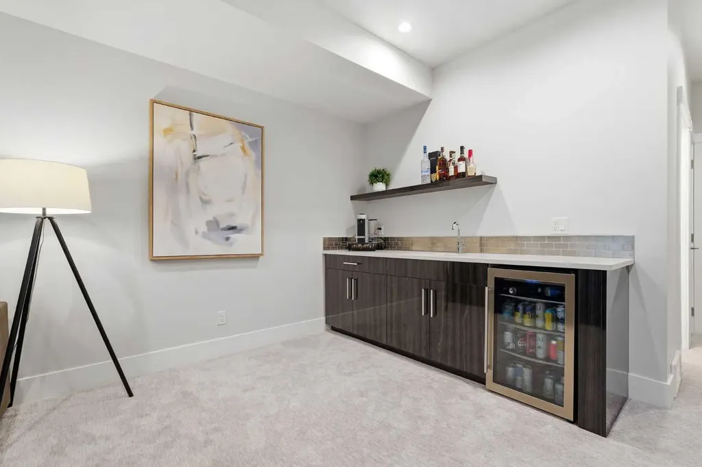 3138 44 Street SW Calgary AB T3E 3R6