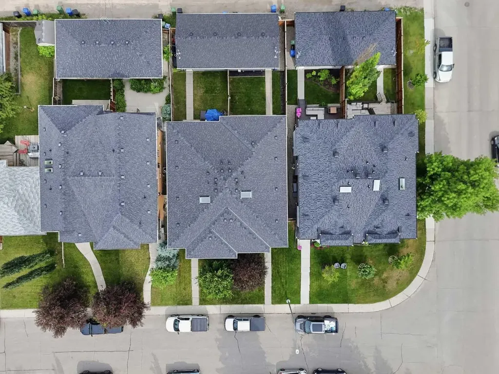 3138 44 Street SW Calgary AB T3E 3R6