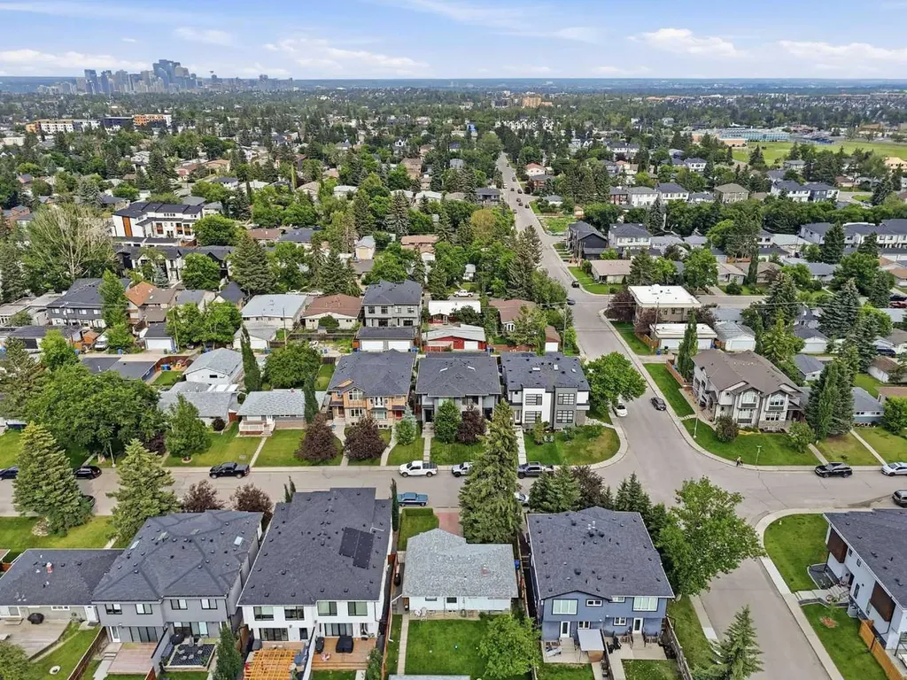 3138 44 Street SW Calgary AB T3E 3R6