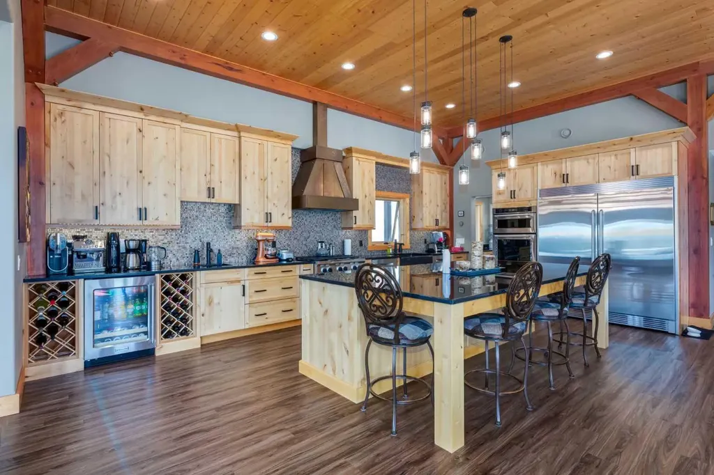 33515 Highway 584 Rural Mountain View County AB T0M 1X0