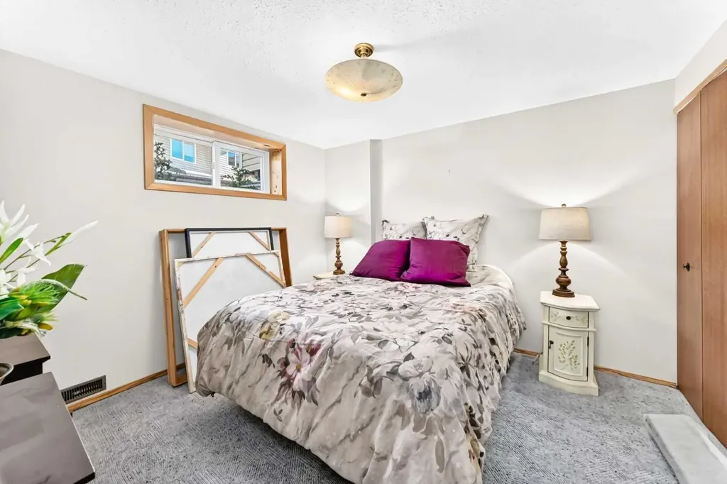 2821 Botterill Crescent Red Deer AB T4R 2E5