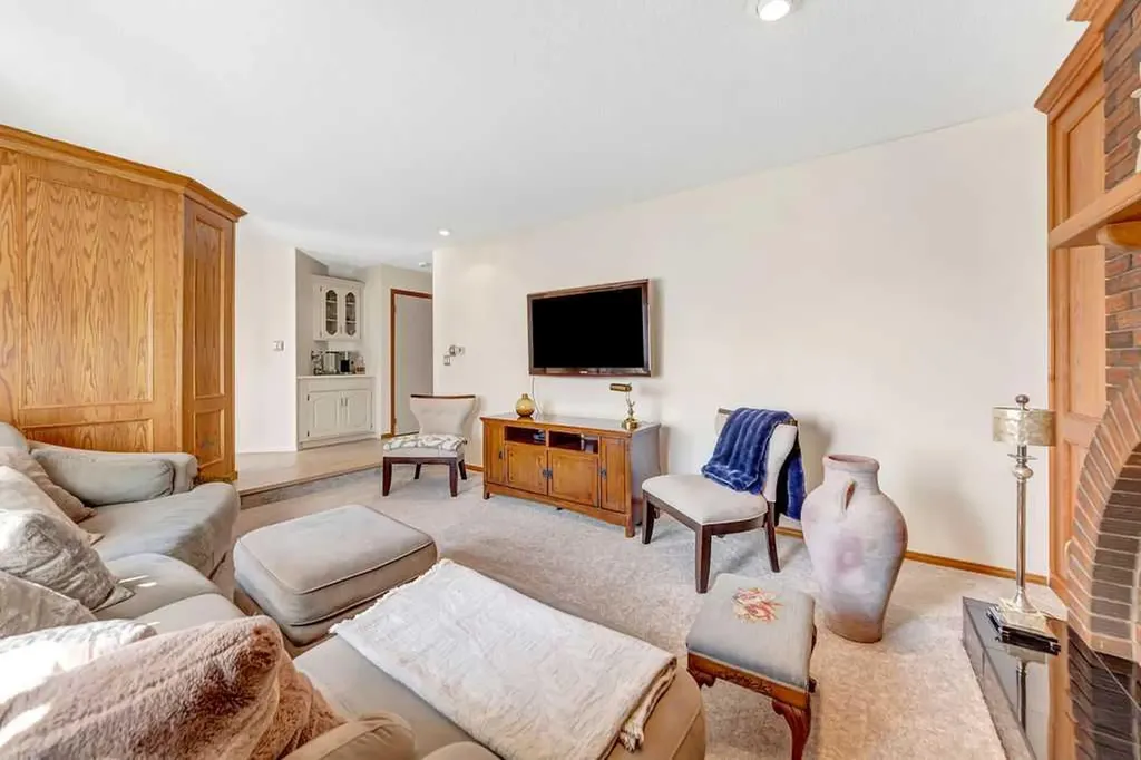 605 22 Street Wainwright AB T9W 1J1