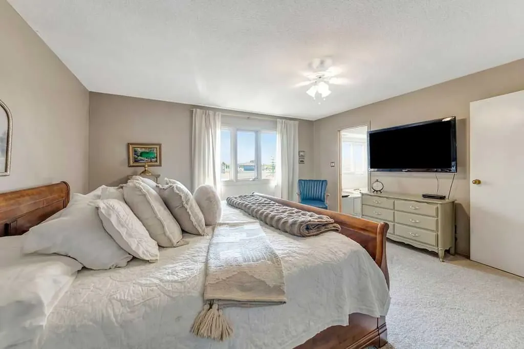 605 22 Street Wainwright AB T9W 1J1