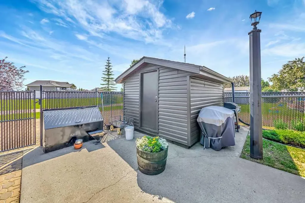 605 22 Street Wainwright AB T9W 1J1